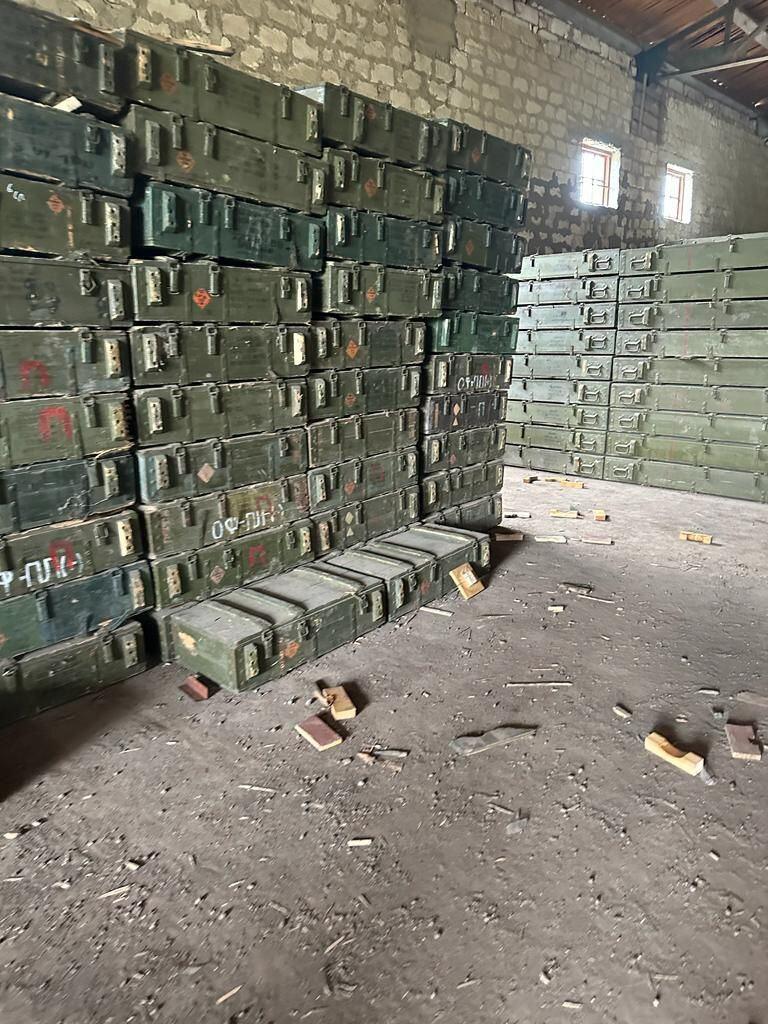 В Ходжалы обнаружен оружейный склад