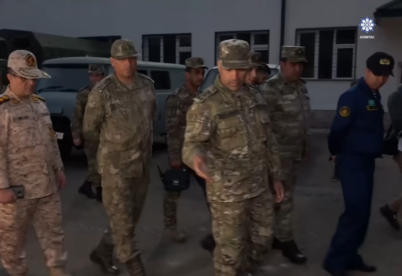 Mayis Bərxudarov ələ keçirilən hərbi qənimətləri təqdim etdi