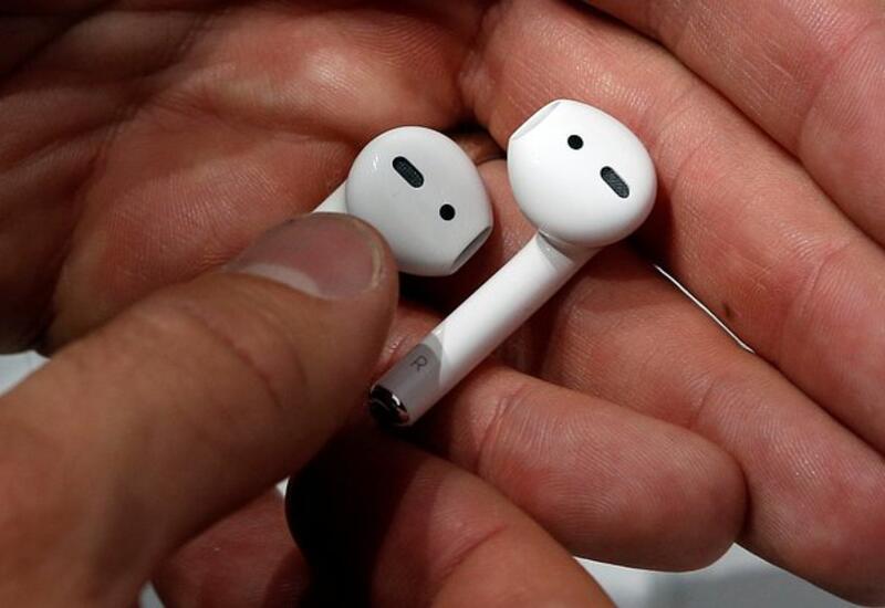 Apple объяснила низкое качество наушников AirPods
