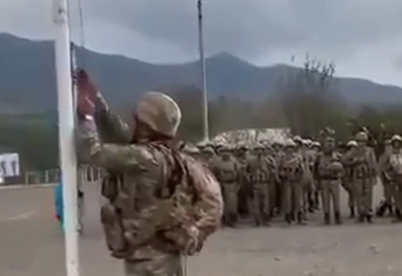 Daha bir strateji ərazidə Azərbaycan bayrağı dalğalanır