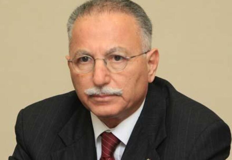 Экмеледдин Ихсаноглу поздравил Президента Ильхама Алиева