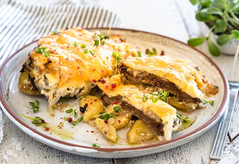 Мясо по-французски с картофелем
