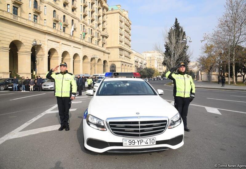 В Азербайджане минутой молчания почтили память героев Отечественной войны