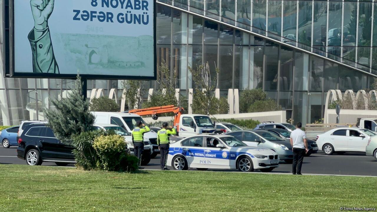 В Азербайджане минутой молчания почтили память героев Отечественной войны
