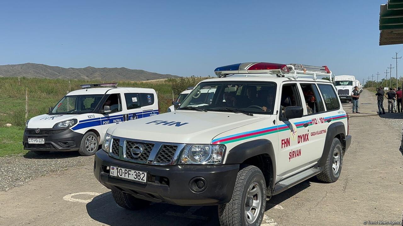 Транспортные средства специального назначения МЧС отправились в Ханкенди
