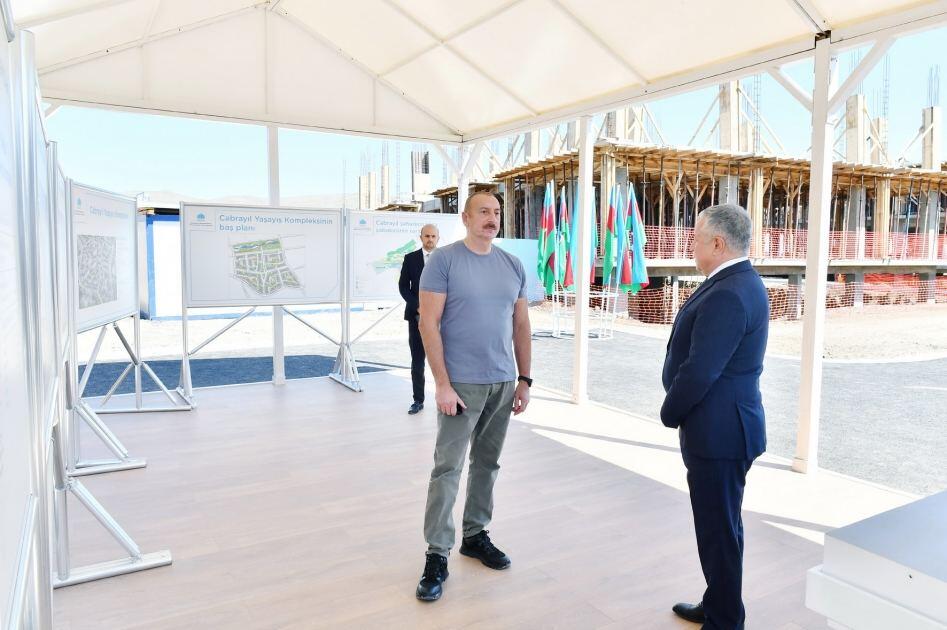 Президент Ильхам Алиев ознакомился со строительными работами в Джебраильском жилом комплексе