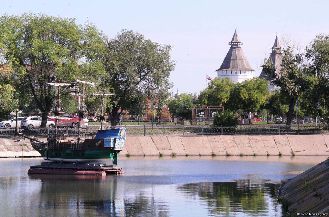 Астрахань глазами азербайджанца – рыбный рай, золото кочевников, доисторические животные, уникальный Кремль и картины
