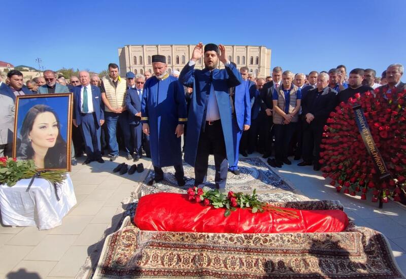 Qənirə Paşayeva ilə vida mərasimi başa çatıb