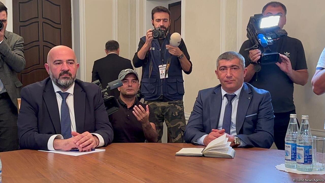 В Евлахе завершилась встреча с армянскими жителями Карабаха