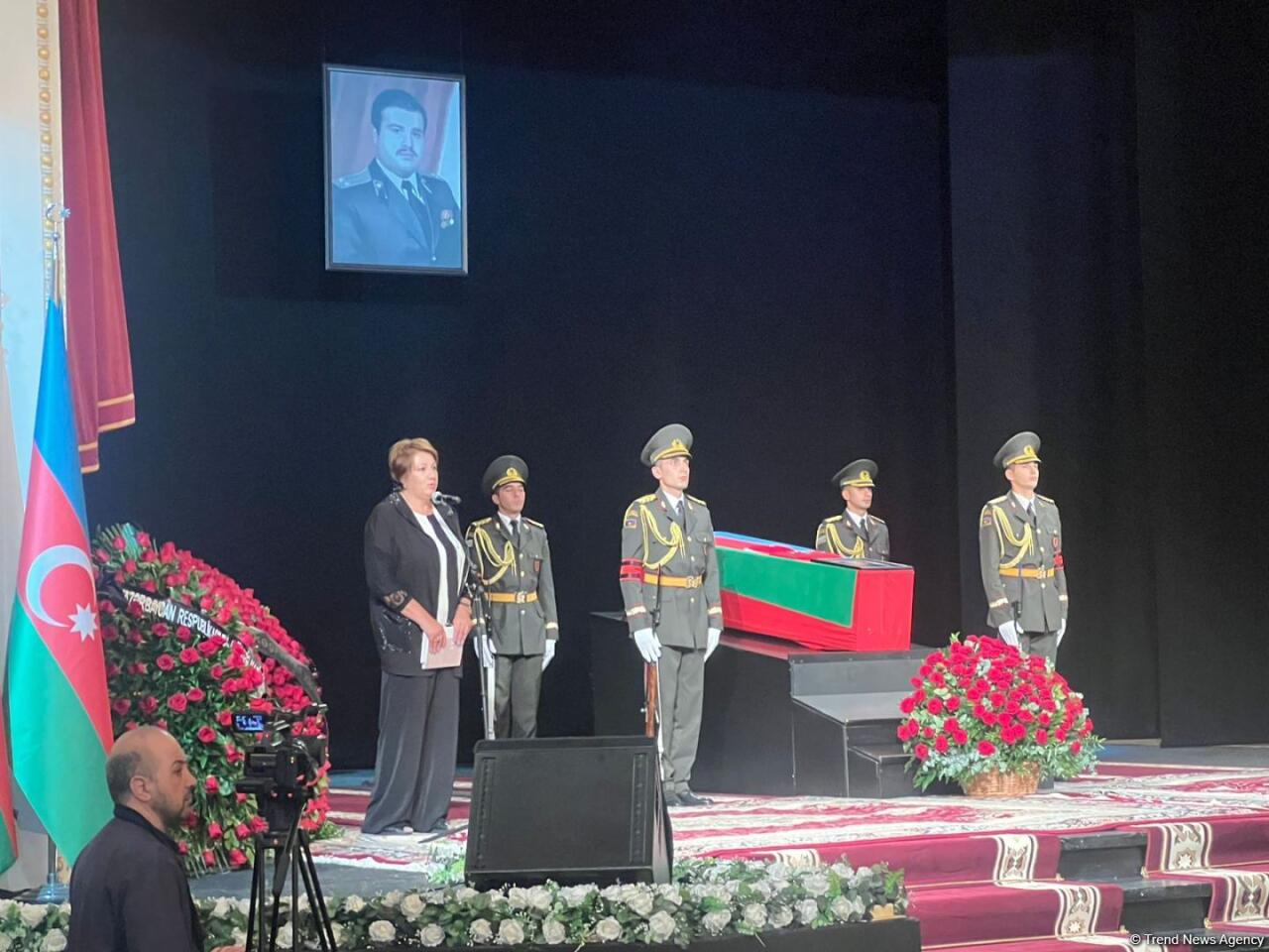 Прошла церемония прощания с Национальным героем Азербайджана Риадом Ахмедовым