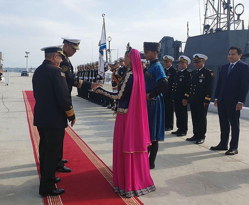 ВМС Азербайджана и Казахстана проводят учения в Каспийском море