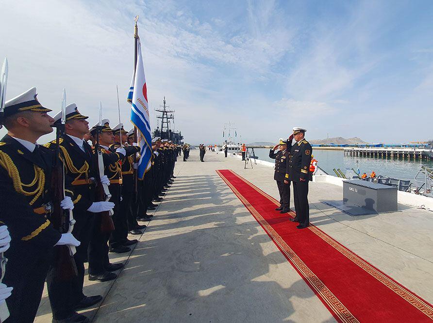 ВМС Азербайджана и Казахстана проводят учения в Каспийском море