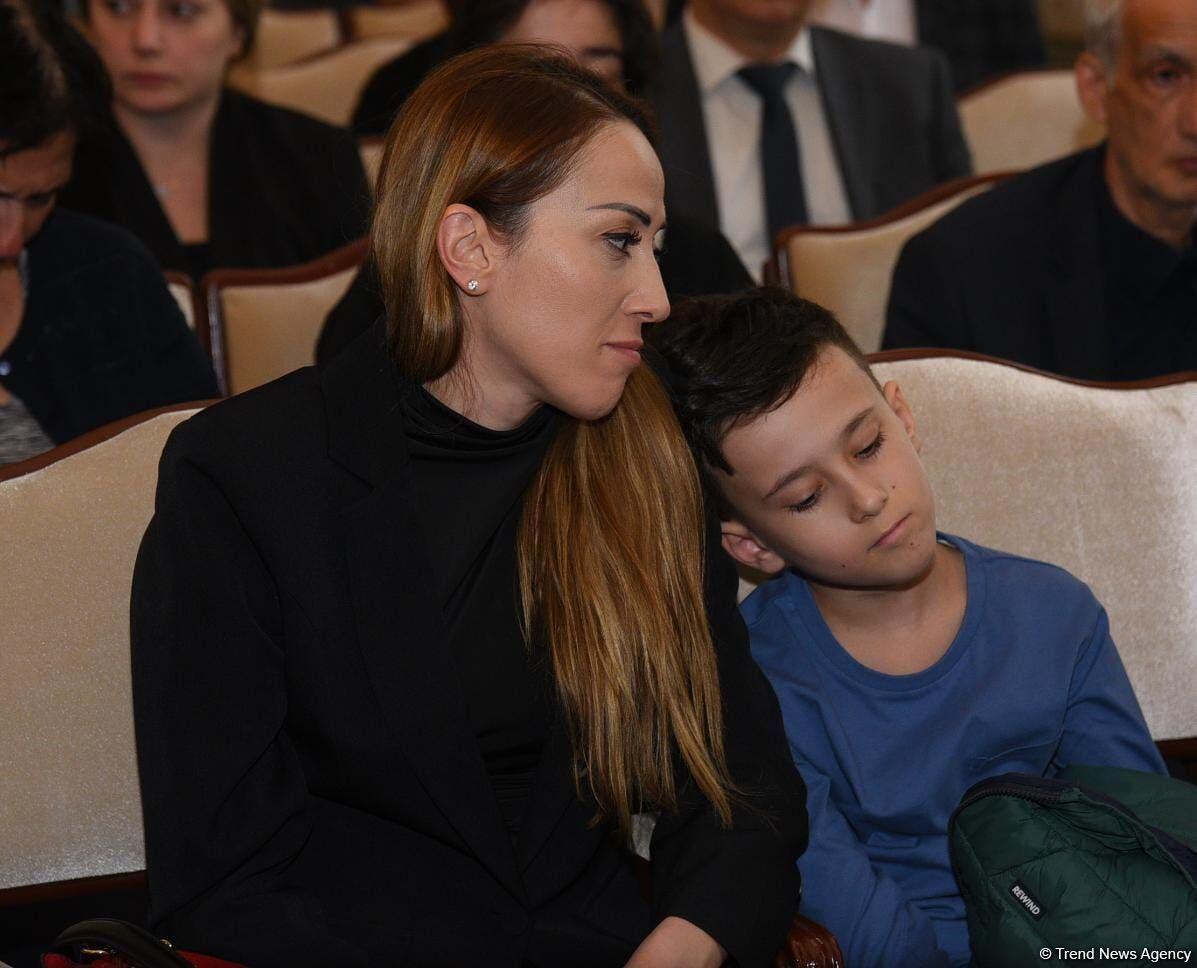 Прошла церемония прощания с Хошбахтом Юсифзаде