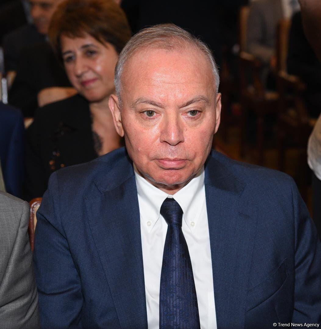 Прошла церемония прощания с Хошбахтом Юсифзаде