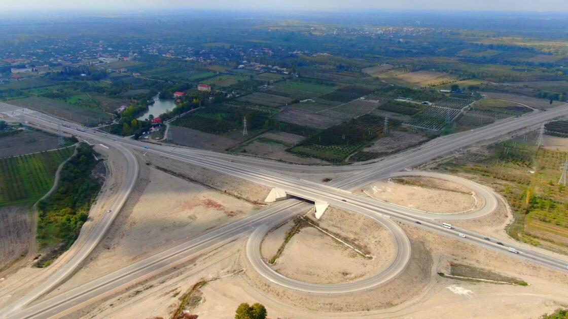 Ödənişli yolun ilk görüntüləri