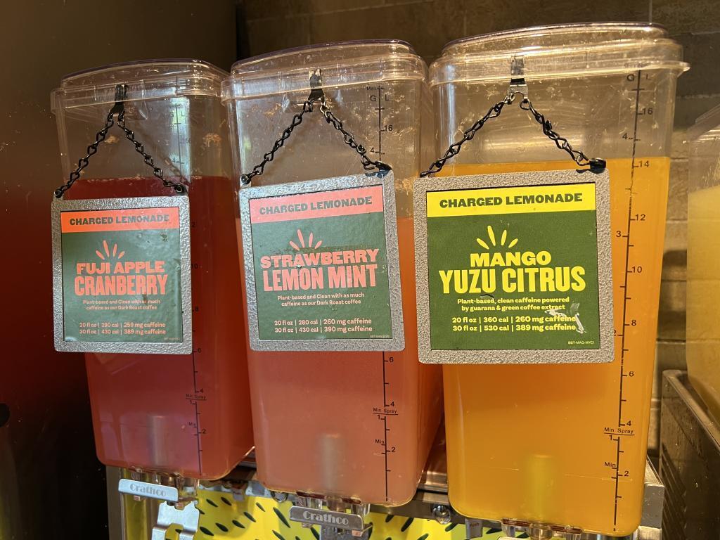 21 yaşlı qız bu limonaddan içib öldü