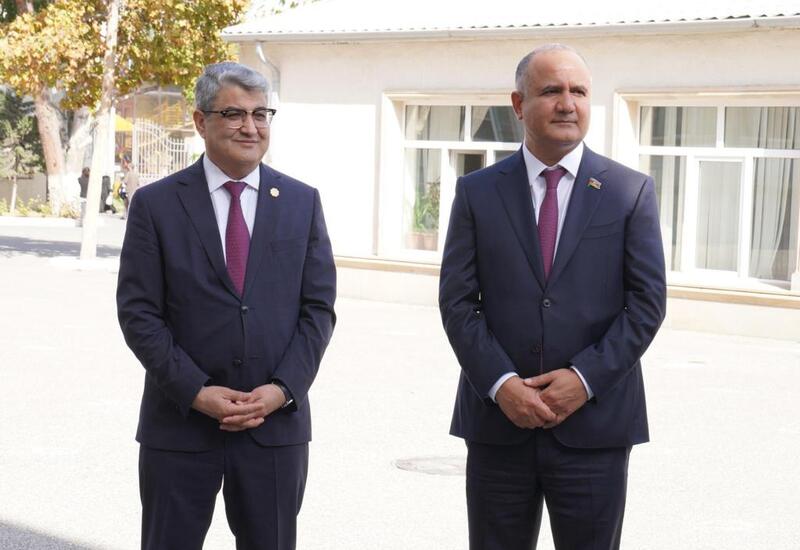 Binəqədidə yerli sakinlərlə görüşlər davam edir
