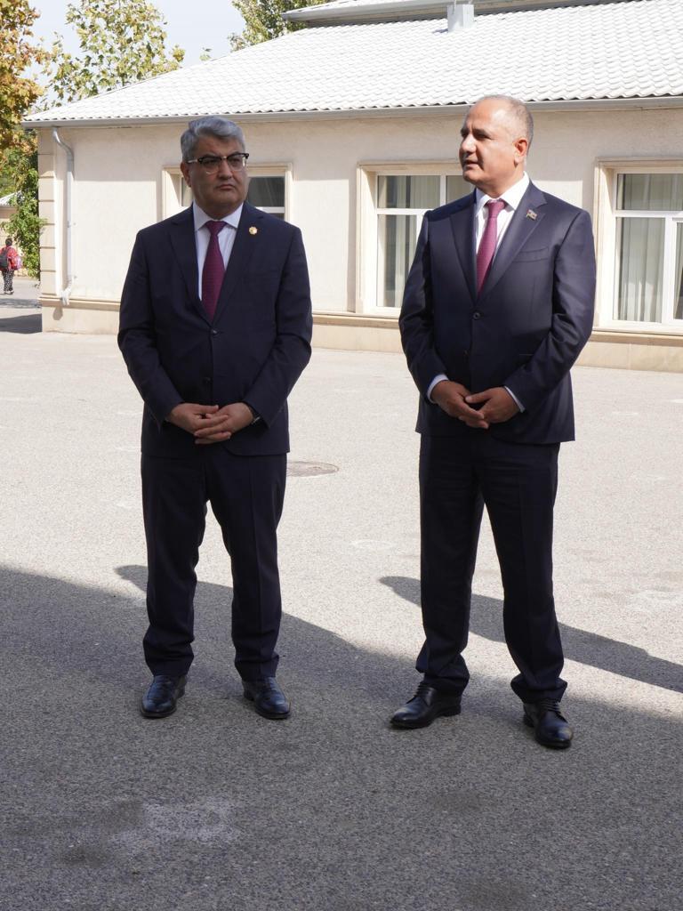Binəqədidə yerli sakinlərlə görüşlər davam edir