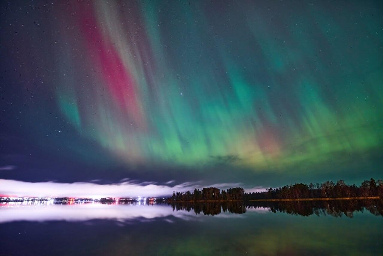 В Валдае засняли уникальное полярное сияние