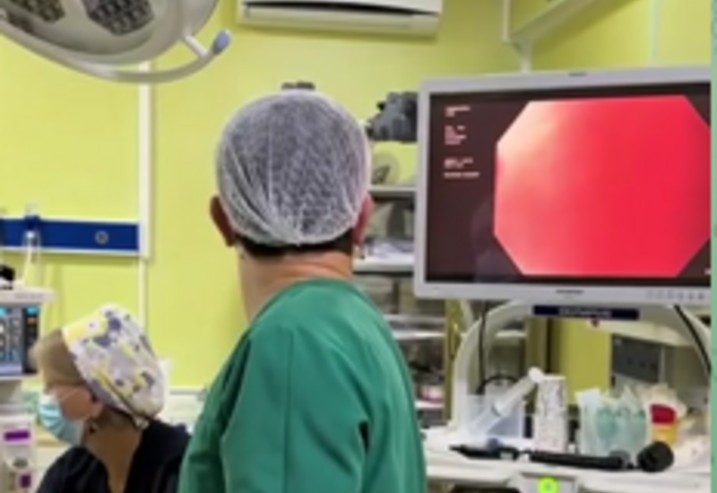 Azərbaycanda həkim 3 yaşlı uşağı ölümdən belə xilas etdi