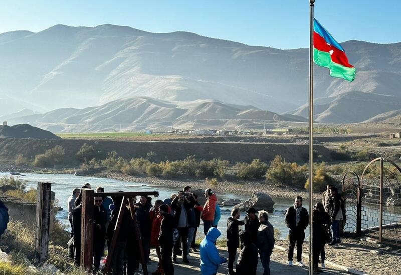 Международные путешественники в Худаферине