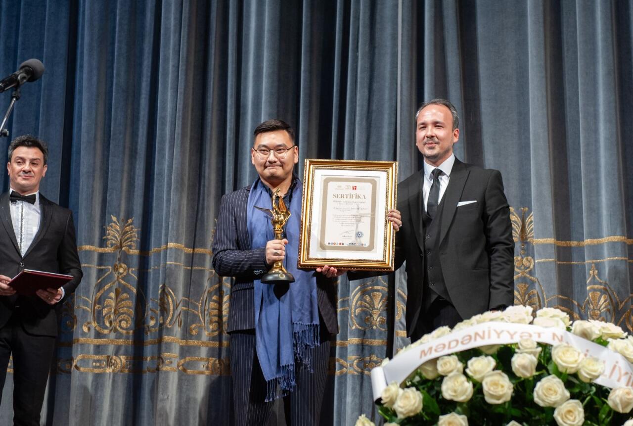 В Баку названы победители I Международного театрального фестиваля ТЮРКСОЙ