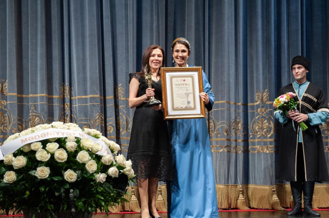 В Баку названы победители I Международного театрального фестиваля ТЮРКСОЙ