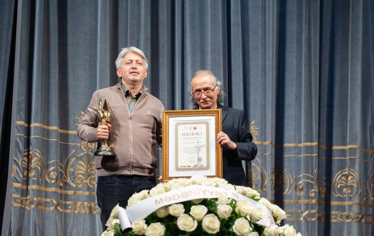 В Баку названы победители I Международного театрального фестиваля ТЮРКСОЙ