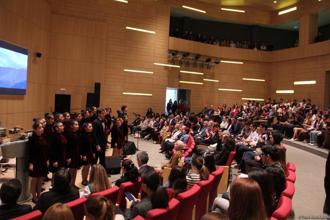 В Университете ADA состоялся концерт мастеров искусств, посвященный Дню Победы