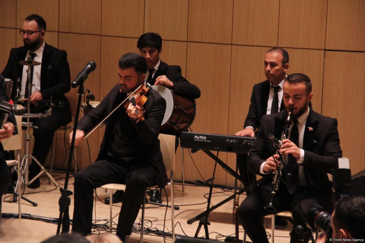 В Университете ADA состоялся концерт мастеров искусств, посвященный Дню Победы