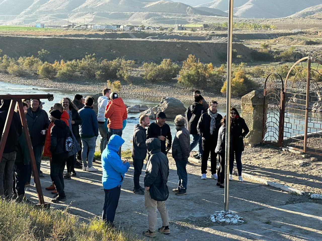Международные путешественники в Худаферине