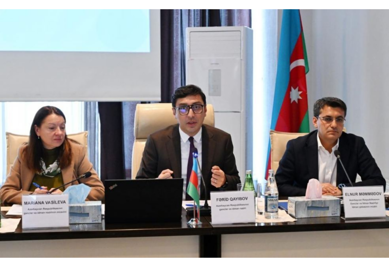 Fərid Qayıbov federasiya nümayəndələri ilə regionlarda keçirilən turnirlər barədə fikir mübadiləsi aparıb