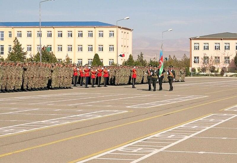 Ümumqoşun Orduda gənc əsgərlər and içib