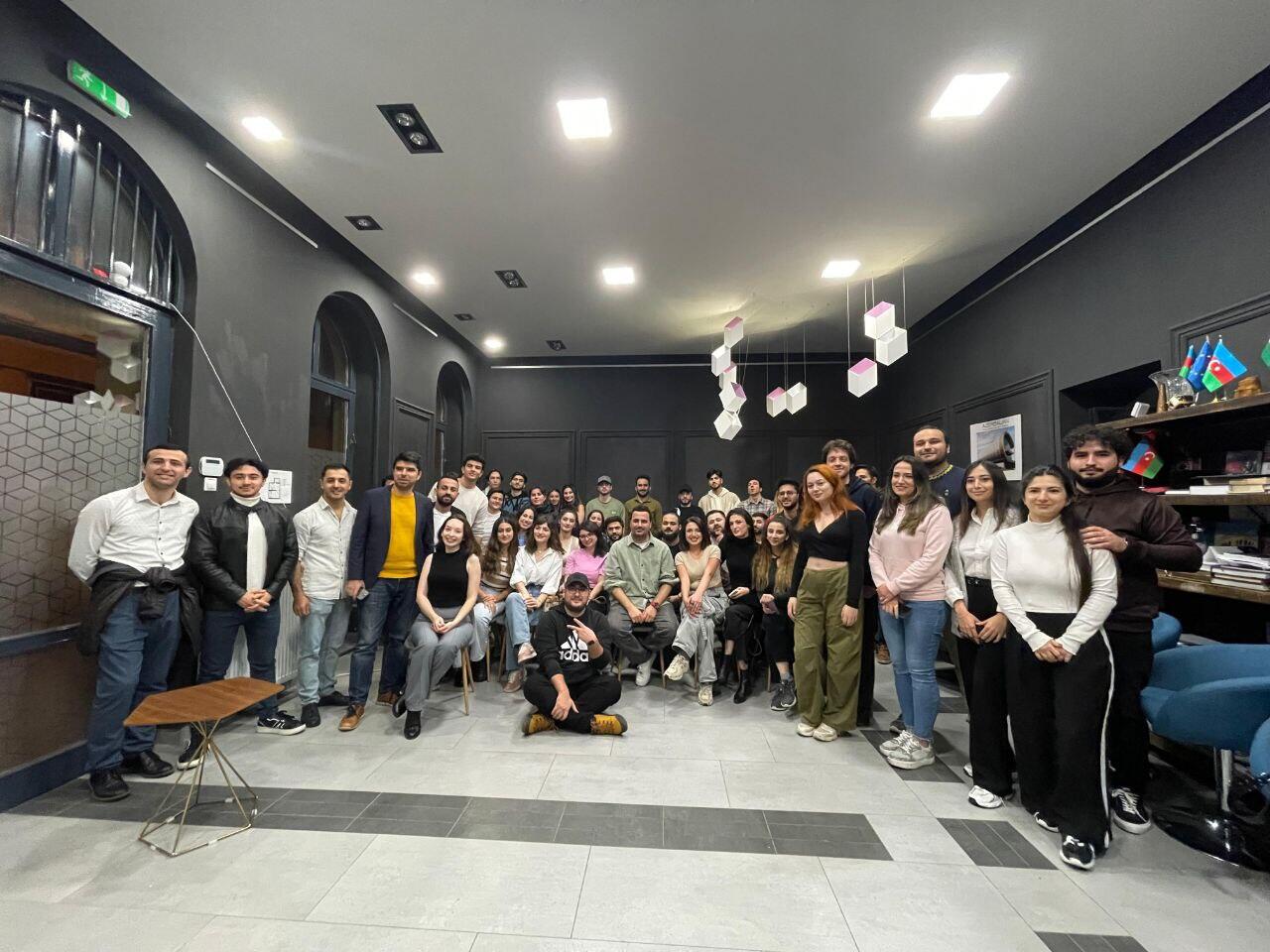 Budapeştdə azərbaycanlı reper Orxan Zeynallının konserti olub