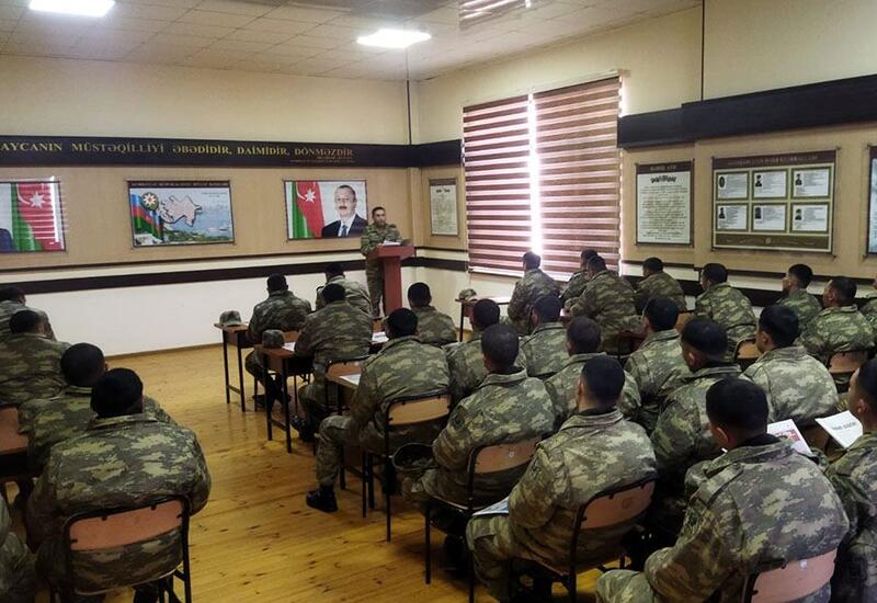 Azərbaycan Ordusunda Konstitusiya Günü münasibətilə silsilə tədbirlər keçirilib