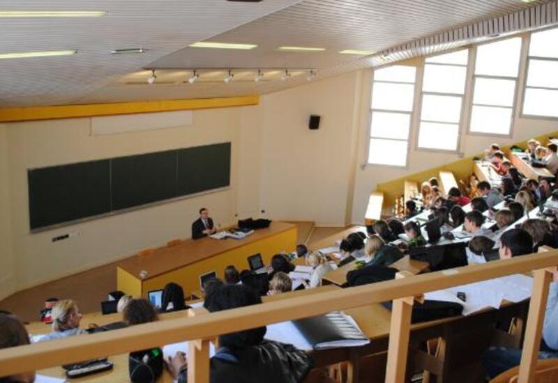 Universitetlər Bakıdan köçürülə bilər