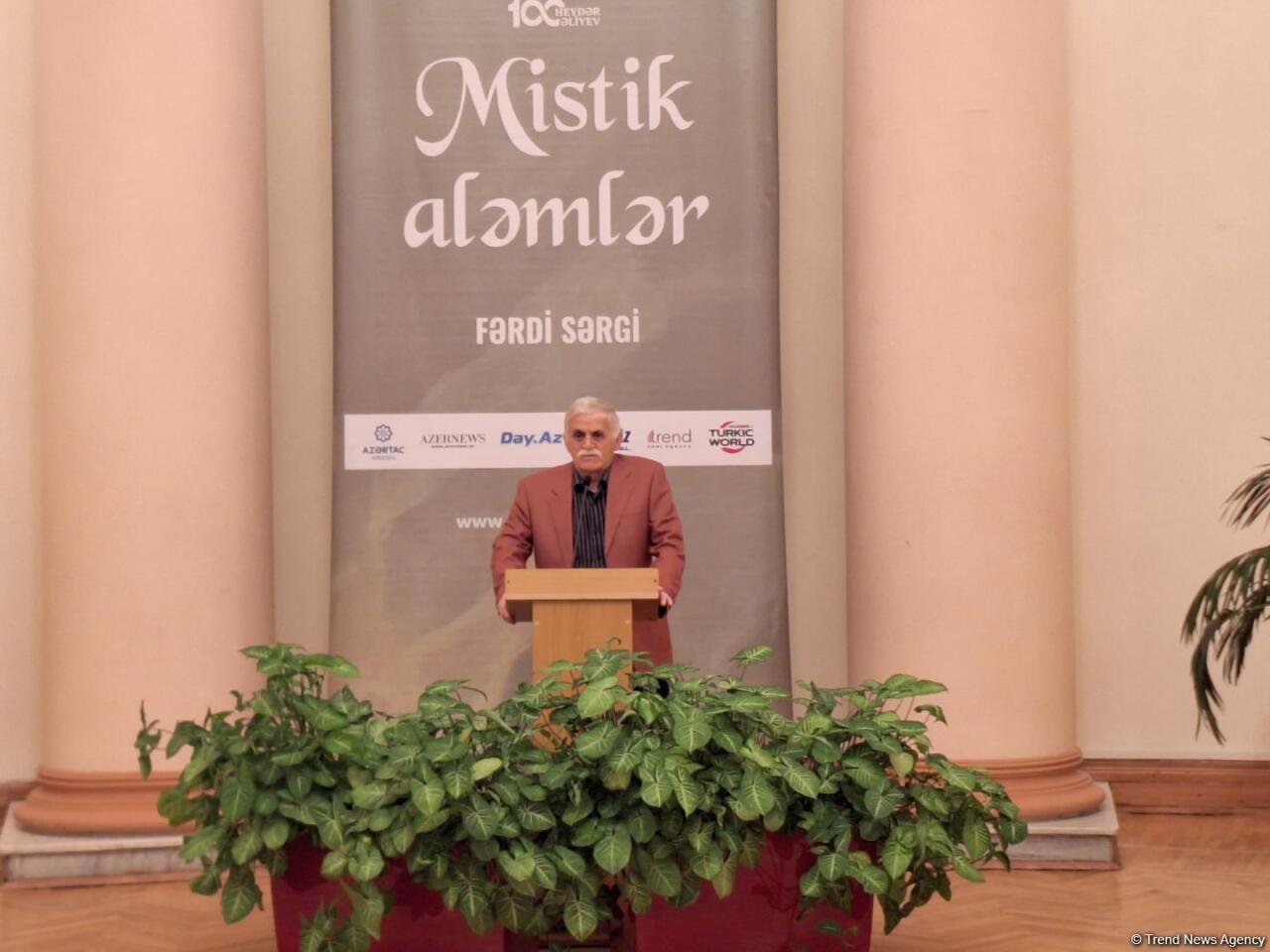 "Мистические миры" в Баку: захватывающие дух картины Вадуда Муаззина