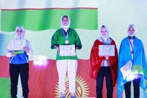 Азербайджанские борцы выиграли пять наград в Узбекистане