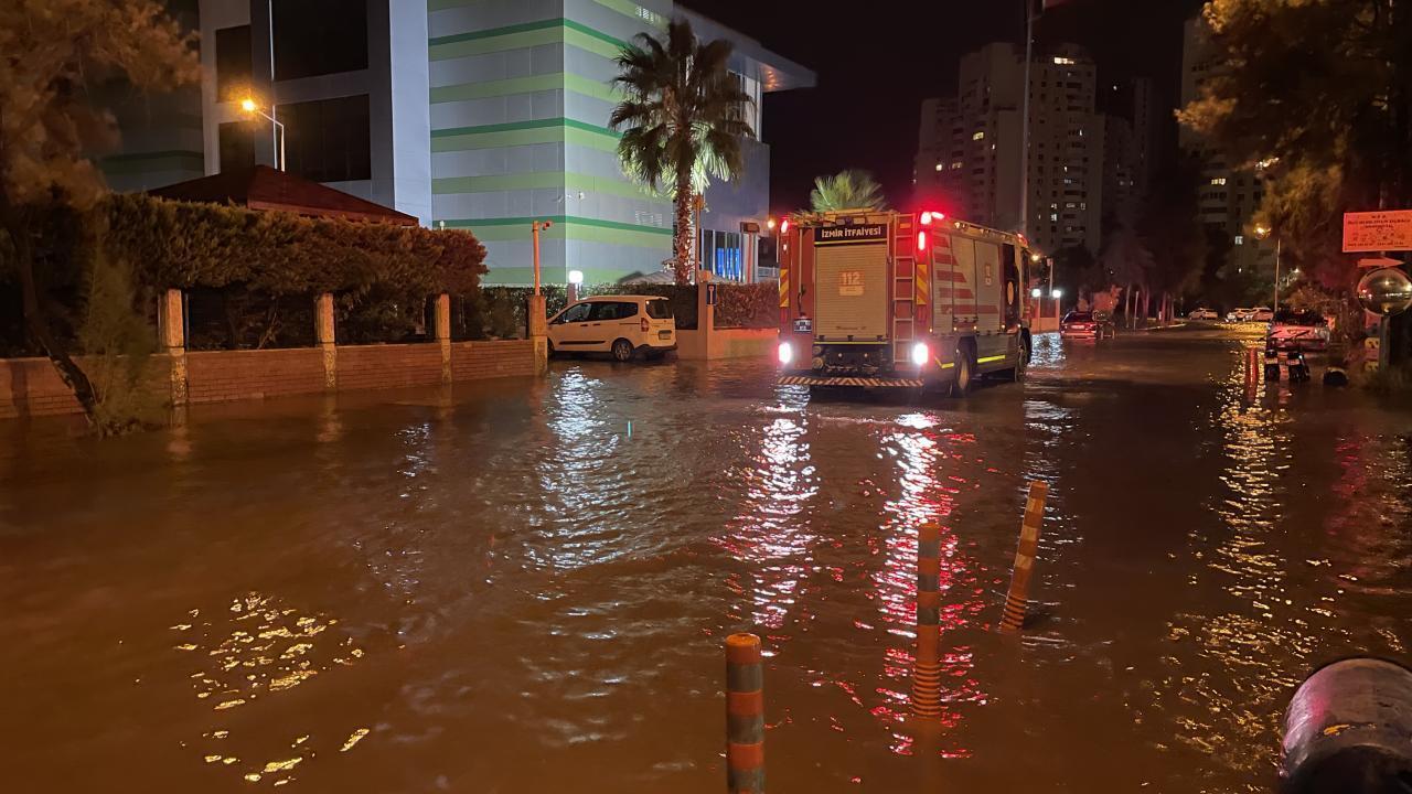 İzmirdə dəhşətli gecə