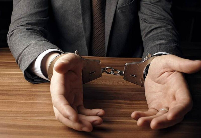 Rüşvətə görə tutulan 4 vəzifəli şəxsla bağlı