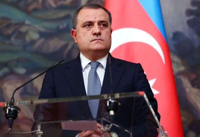 Армян не заставляли покидать Азербайджан