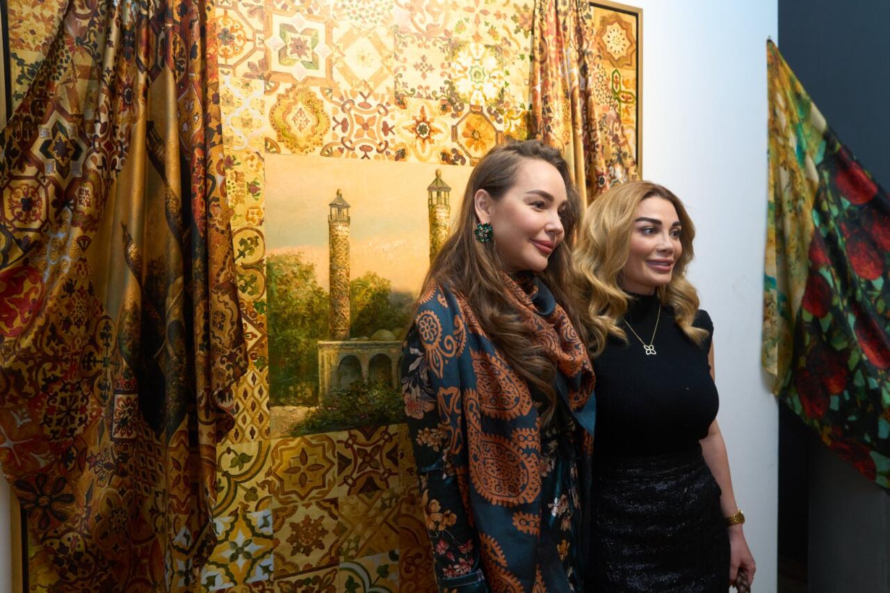 Какая красота! Произведения азербайджанских художников перенесены на шелк