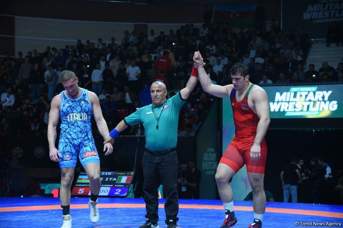 Азербайджанские борцы завоевали пять медалей на чемпионате мира