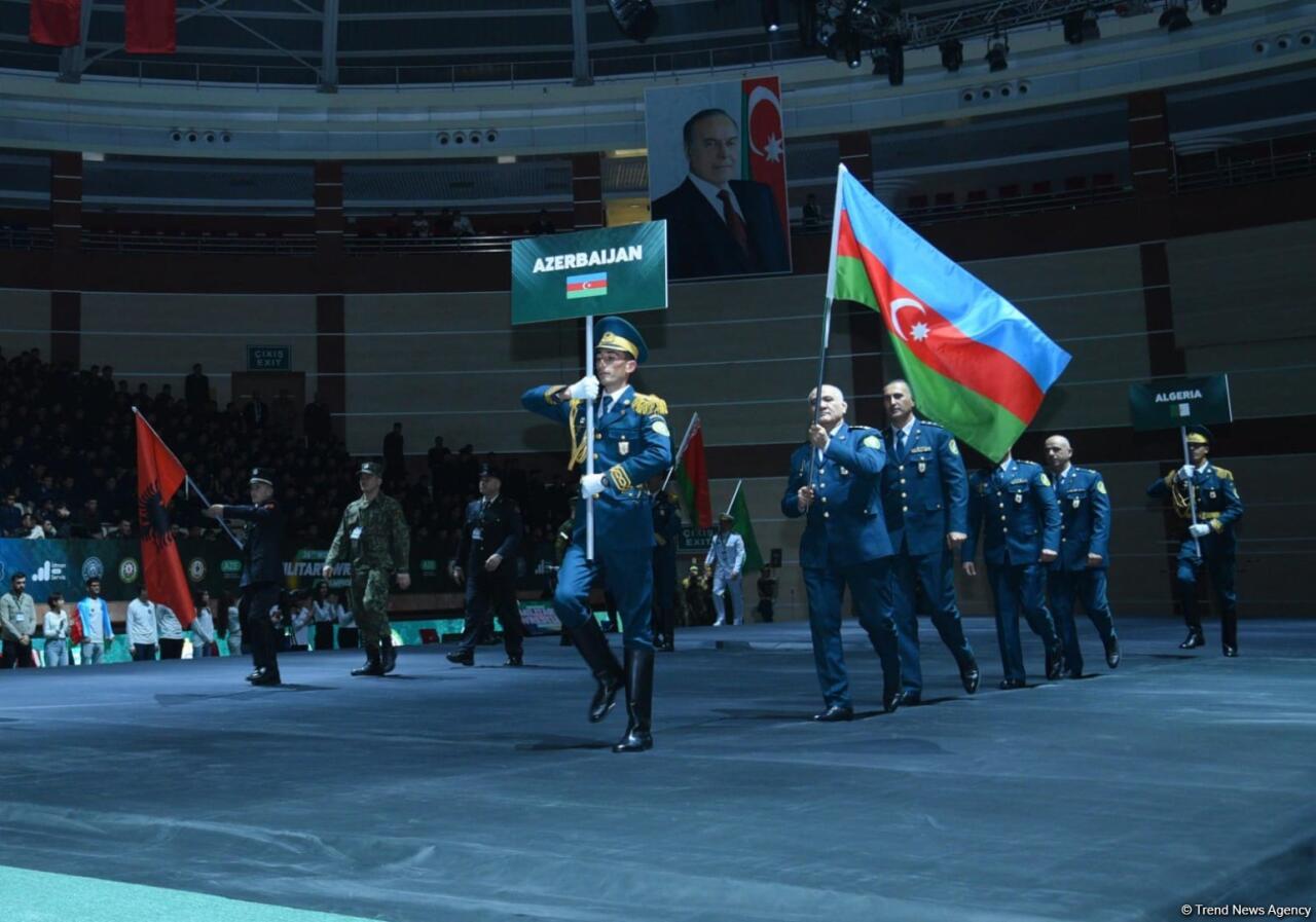 В Баку завершился чемпионат мира по борьбе среди военнослужащих