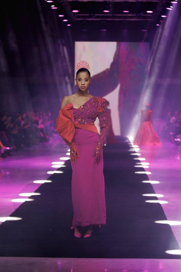 Baku Fashion Week 2023 – от огненного танца и роскошных тканей до национальных мотивов