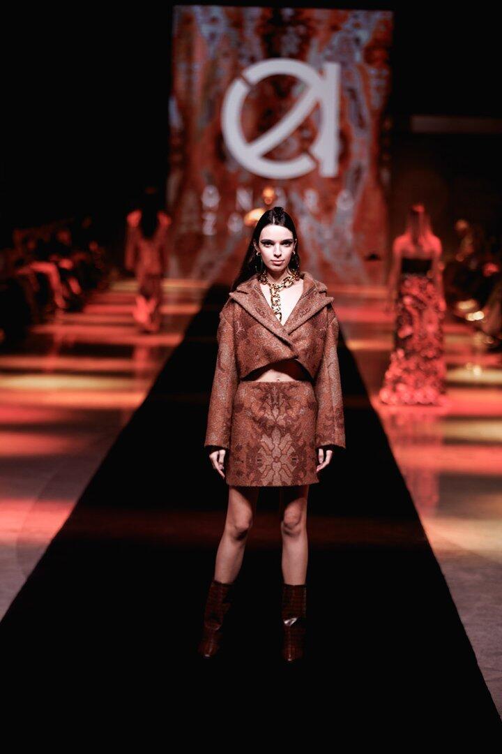 Baku Fashion Week 2023 – от огненного танца и роскошных тканей до национальных мотивов