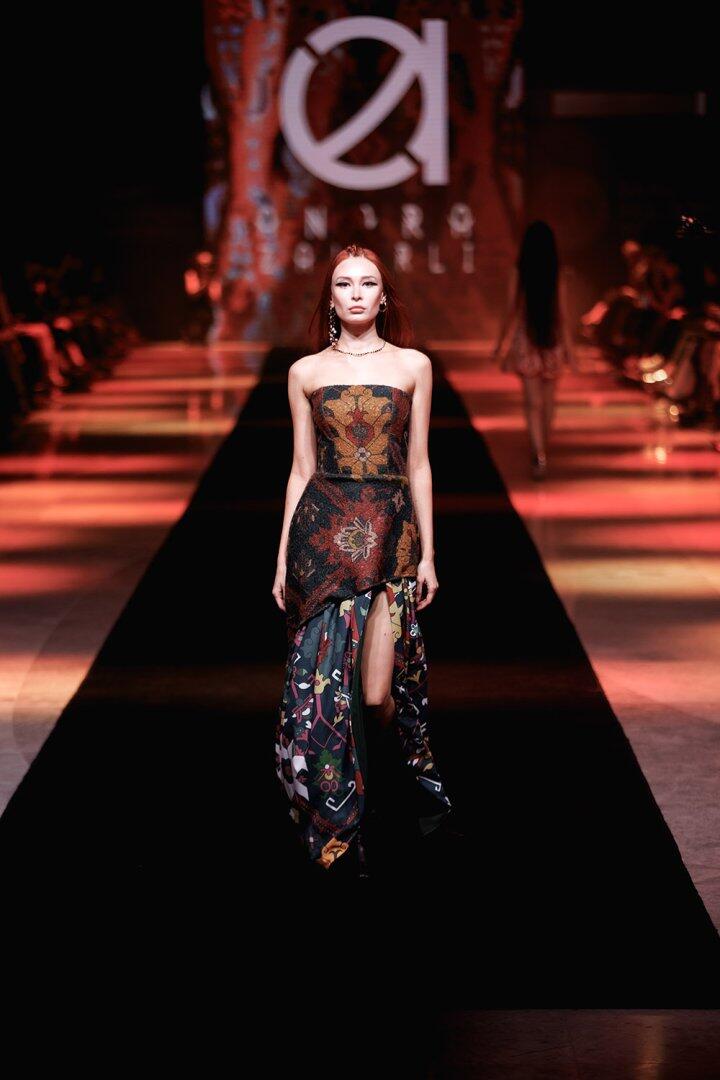 Baku Fashion Week 2023 – от огненного танца и роскошных тканей до национальных мотивов