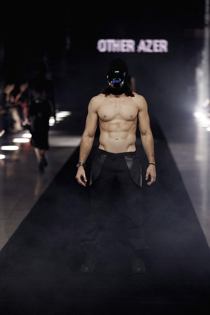 Baku Fashion Week 2023 – от огненного танца и роскошных тканей до национальных мотивов