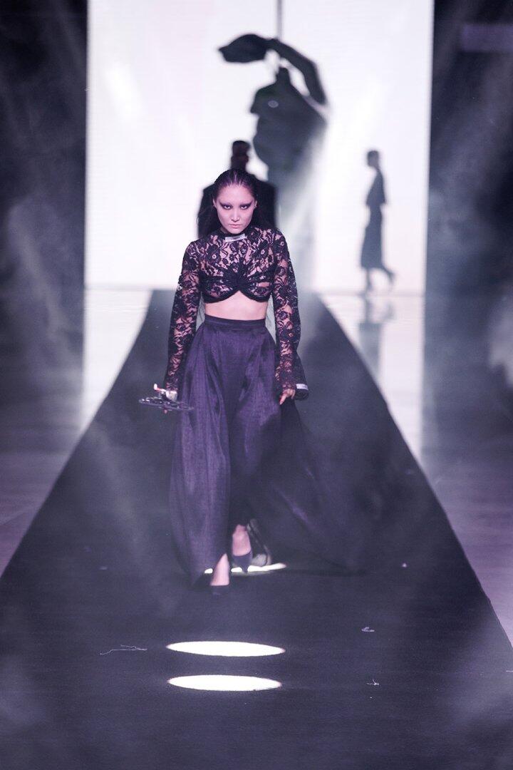 Baku Fashion Week 2023 – от огненного танца и роскошных тканей до национальных мотивов