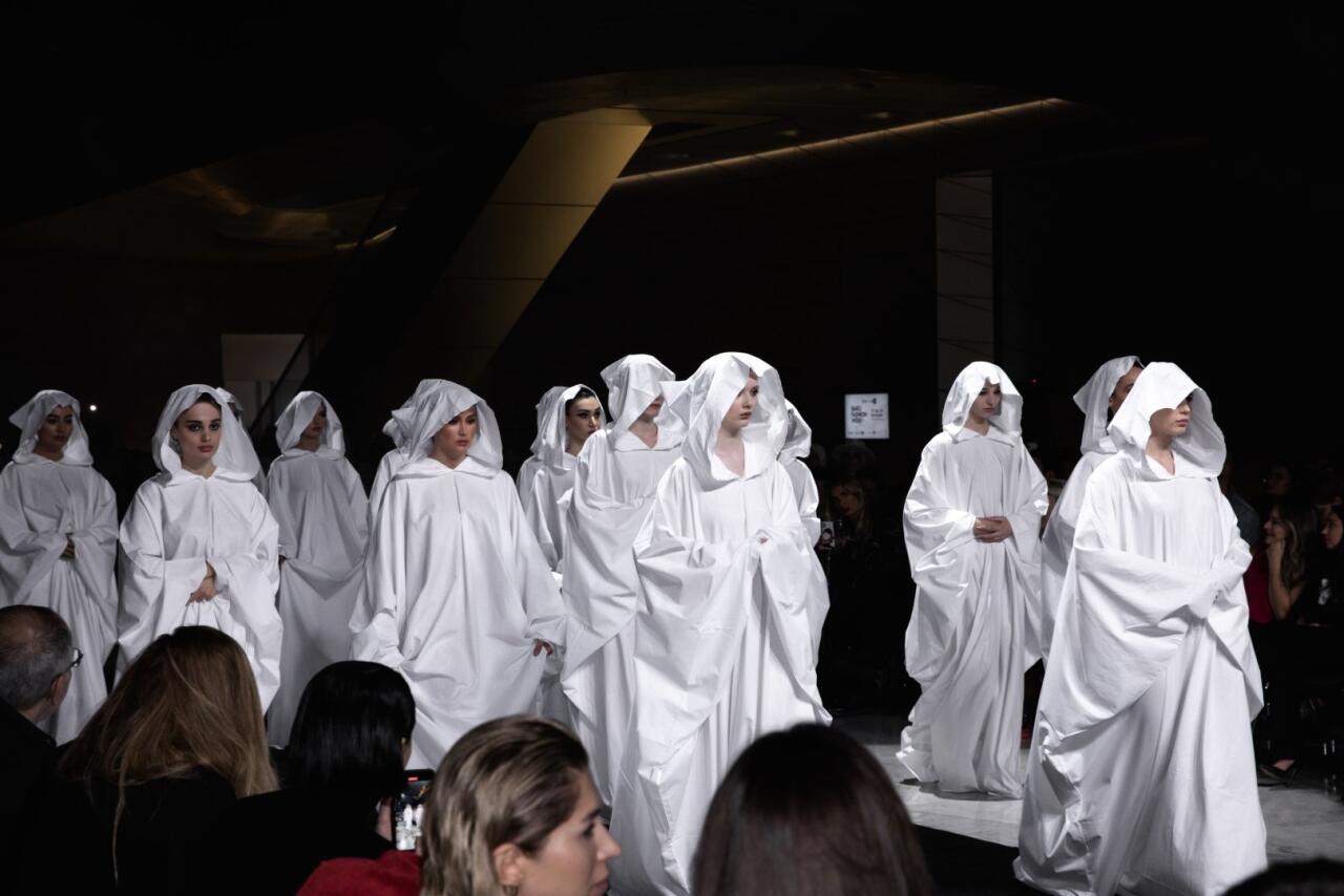 Baku Fashion Week 2023 – от огненного танца и роскошных тканей до национальных мотивов